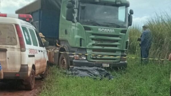 Estudiante muere tras ser embestido por un camión en medio de tormenta
