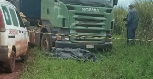 Estudiante muere tras ser embestido por un camión en medio de tormenta - Noticiero Paraguay