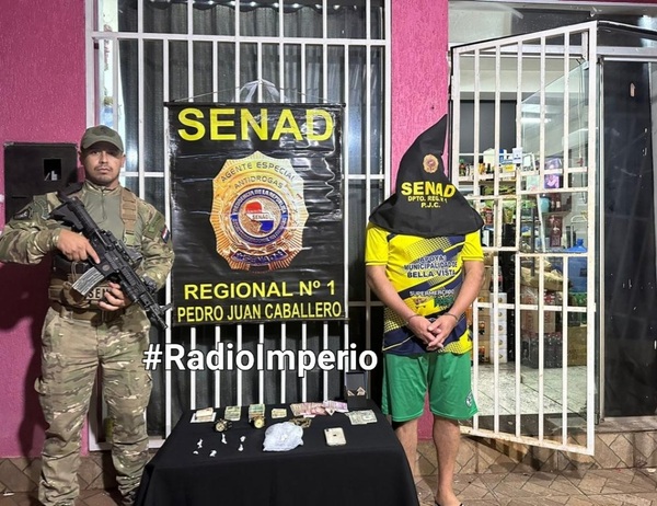Un abogado detenido en allanamiento de la Senad en el barrio General Díaz - Radio Imperio