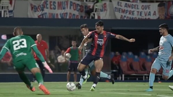 Versus / Cerro Porteño quiere hacer "leña del árbol caído" y extender su buen momento