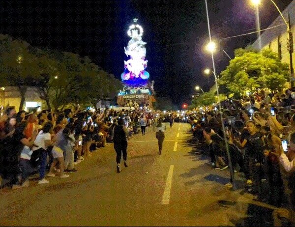 Exitosa Carrera con tacones | 1000 Noticias