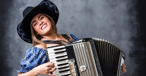 Polémico show de Mily Brítez en Tacumbú terminó en escándalo. ¿Qué dijo la cantante?