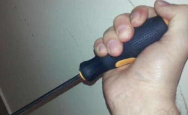 Imputan a hombre que habría asaltado a una mujer a punta de estoque