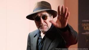 Joaquín Sabina llega a Latinoamérica para su gira más esperada