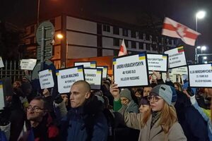 Una marcha en Varsovia conmemora el aniversario de la guerra de Ucrania - Mundo - ABC Color