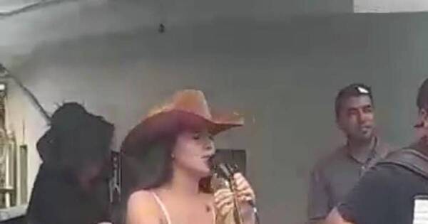 La Nación / Fiesta en Tacumbú: dos mujeres por día son asesinadas y se indignan porque fui a cantar, dice artista
