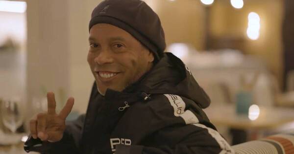 La Nación / Viral: Ronaldinho regresa al fútbol para jugar en la Kings League de Piqué