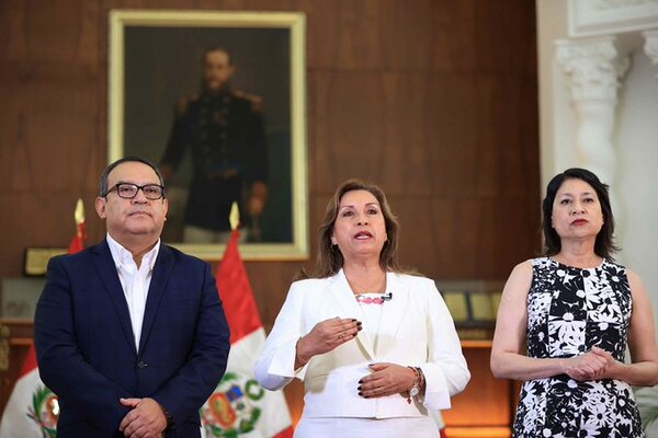 Dina Boluarte retira el embajador en México en respuesta a críticas de López Obrador