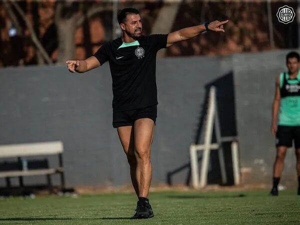 Julio Cáceres analiza tres cambios y una duda en Olimpia - Fútbol - ABC Color