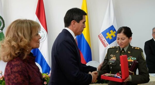 Paraguay condecora a Fiscalía y Policía de Colombia por investigación en caso Pecci - Radio Imperio