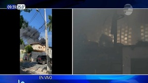 Incendio en taller afectó a dos vehículos en Asunción - Noticias Paraguay