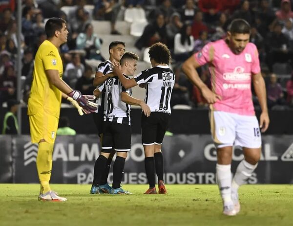 Libertad recibe a Tacuary con el objetivo de seguir escalando - Fútbol - ABC Color