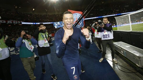 Kylian Mbappé, al asalto del récord goleador de Cavani