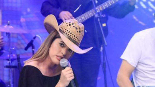 Mily Brítez: "He cantado en medio de balaceras"