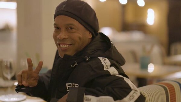 ¡Fichajazo! Ronaldinho jugará en la Kings League de Piqué