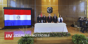 CON UN GRAN ACTO EL DR. HILDEGARDO GONZÁLEZ SE DESPIDE DE LA UNI - Itapúa Noticias