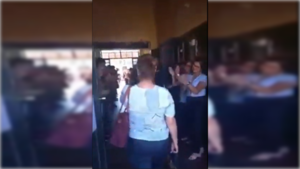 [VIDEO] Emotivo homenaje a una profe que se jubila