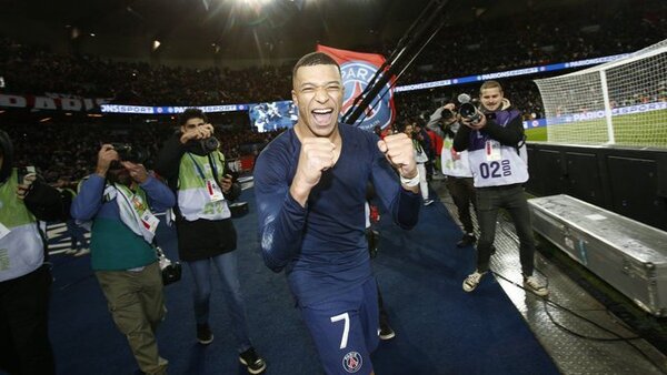 Kylian Mbappé, al asalto del récord goleador de Cavani