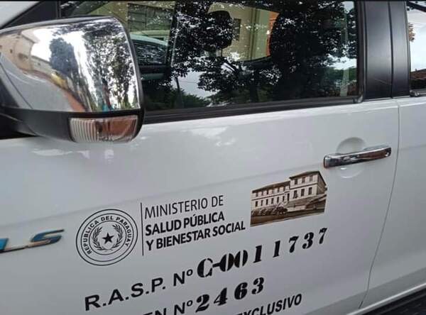 Roban móvil salud del patio del Hospital Regional de Pedro Juan Caballero