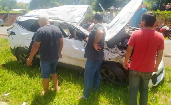 Explosión de neumático ocasionó violento vuelco