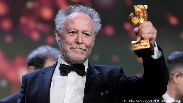 Documental francés gana el Oso de Oro en la Berlinale