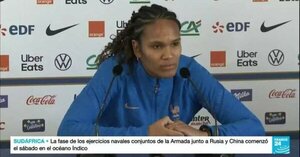 Capitana de selección femenina de fútbol de Francia renunció faltando cinco meses para mundial