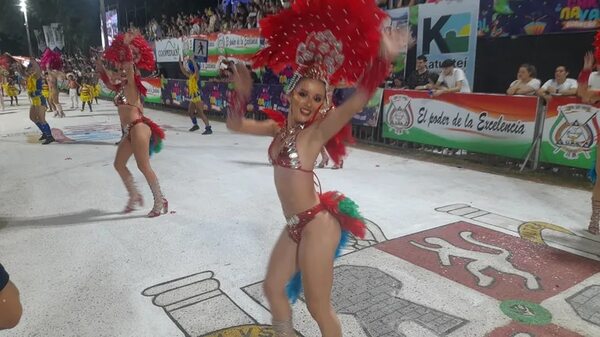 Presencia multitudinaria en último día del Carnaval Guaireño - Nacionales - ABC Color