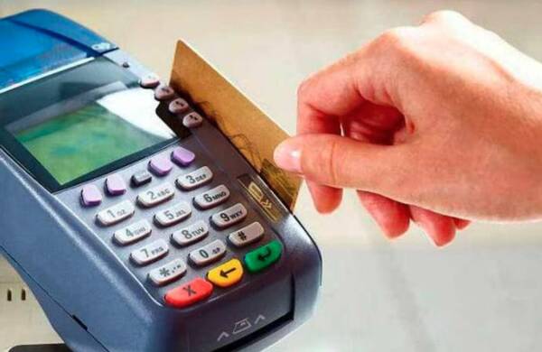 Lalada a full por la red de tarjetas de créditos que se “colgó” y dejó al rollo con el carrito en espera