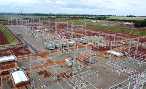 Energizan la primera terna de la nueva línea de transmisión de 500kV