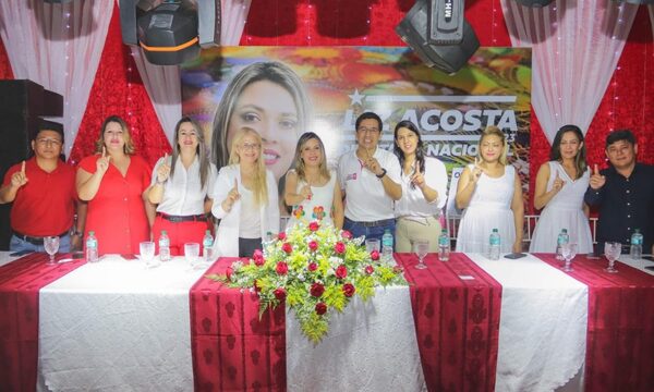 Landy Torres marca presencia en varios frentes con campaña marcada por acciones sociales