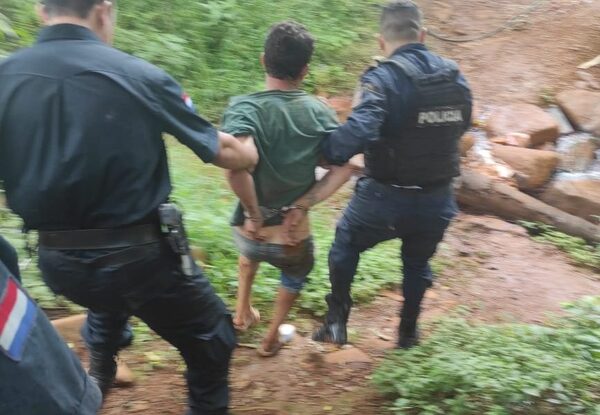 Adicto amenazó con matar a su pareja de 14 años y a su hija de 5 meses