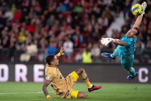 Real Madrid celebra derrota de Barcelona ante Almería - Fútbol Internacional - ABC Color