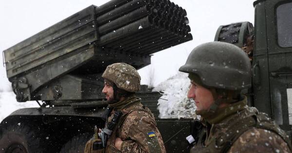 La Nación / Putin choca contra OTAN y critica suministro de armas