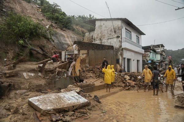 Lluvias en sureste de Brasil deja cifra récord de 65 muertos