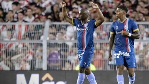 Diario HOY | Arsenal venció a River en el Monumental con un gol de la Pantera Leal