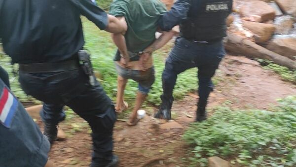 Amenazó con matar a catorceañera y a la hija de ambos