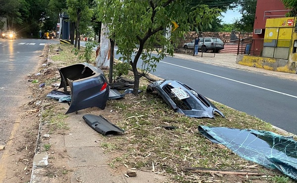 Fatal accidente dejó dos muertos en Fernando de la Mora