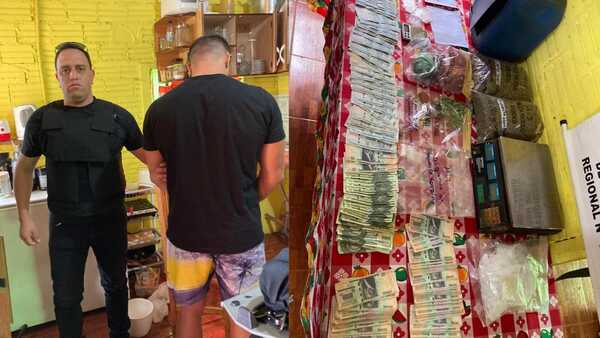 Detienen a hombre e incautan millonaria suma y drogas en María Auxiliadora.