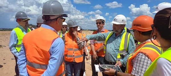 Misión de Administración del BID verificó situación del programa de viviendas del Bañado Tacumbú