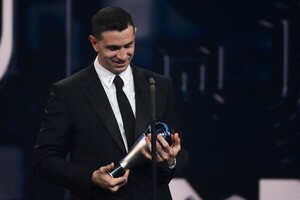 Diario HOY | Dibu Martínez gana el The Best a mejor arquero del mundo