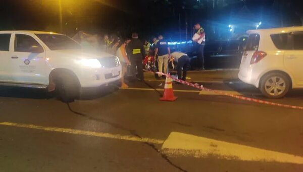 Video: motociclista muere y según policía, no llevaba casco - Policiales - ABC Color