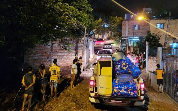 Asisten a unas 35 familias afectadas por crecida del río Paraná en la zona baja de Ciudad del Este – Diario TNPRESS