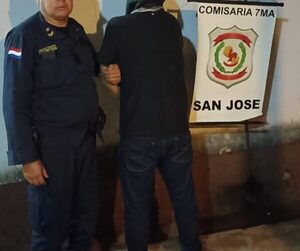 Borracho termina preso por insultar a su concubina en vehículo estacionado – Diario TNPRESS
