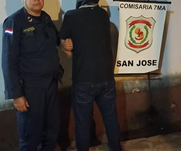 Borracho termina preso por insultar a su concubina en vehículo estacionado – Diario TNPRESS
