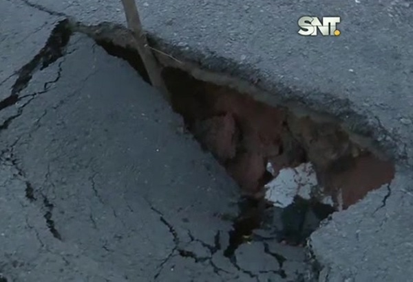 Fulgencio R. Moreno y Yegros: Hundimiento del asfalto en pleno centro - SNT