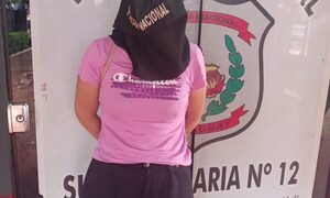 Diario HOY | A los golpes: regresó de España, peleó con su hija para que deje la casa y fue detenida