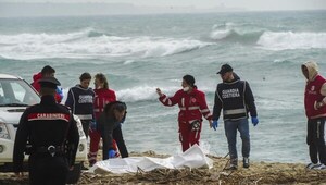 Italia defiende sus leyes migratorias tras trágico naufragio frente a sus costas - .::Agencia IP::.