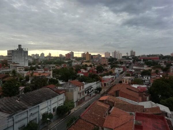 Meteorología prevé clima cálido y tormentas en 12 departamentos - Radio Imperio
