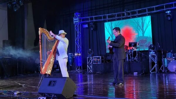 Fernandinos recibieron con fiesta los 84 años de fundación de la ciudad - Nacionales - ABC Color