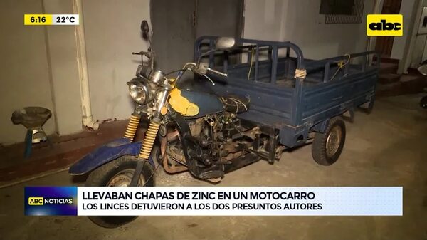Llevaban chapas de zinc en un motocarro - ABC Noticias - ABC Color